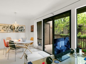 Building Photo - 2424 Larkspur Ln