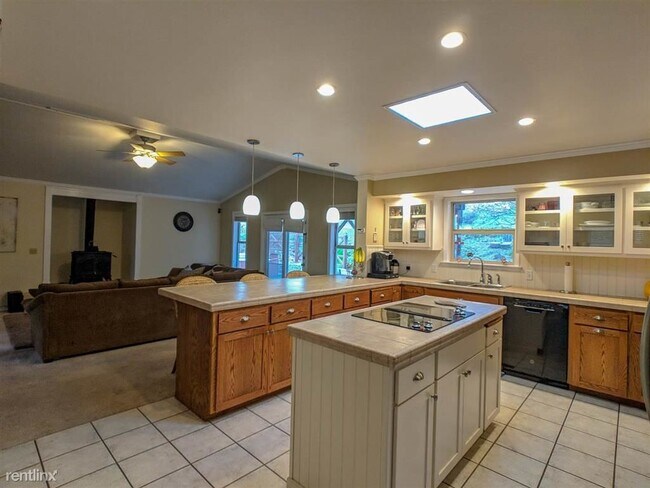 Building Photo - 3 br, 2 bath House - 9701 Cram Gulch Road