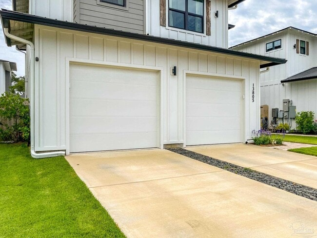 Building Photo - 13805 Red Drum Ct