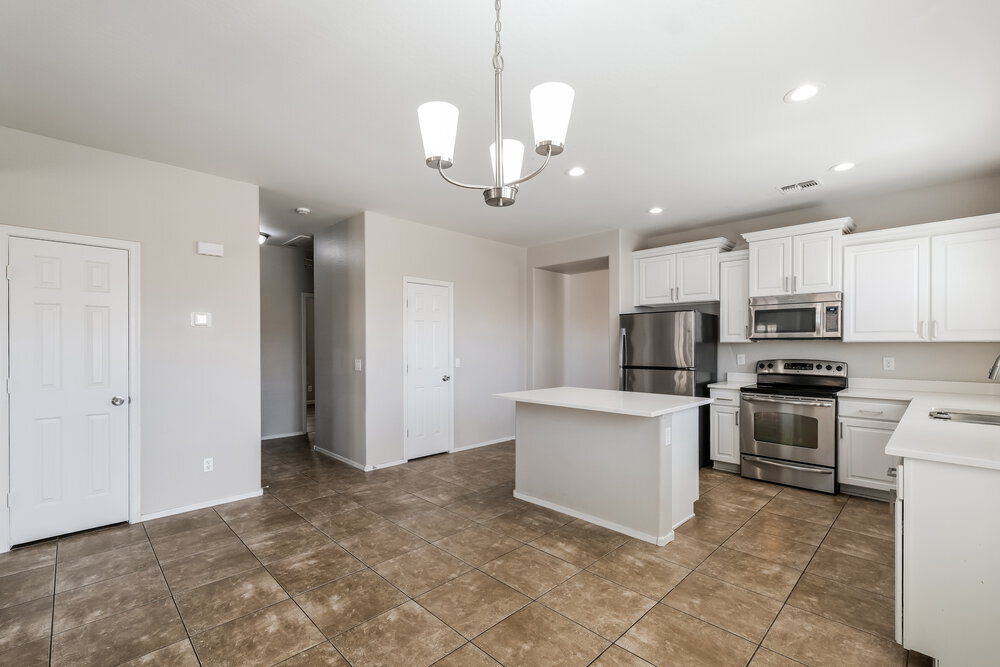 3432 W Apollo Rd, Phoenix, AZ 85041 | Apartments.com