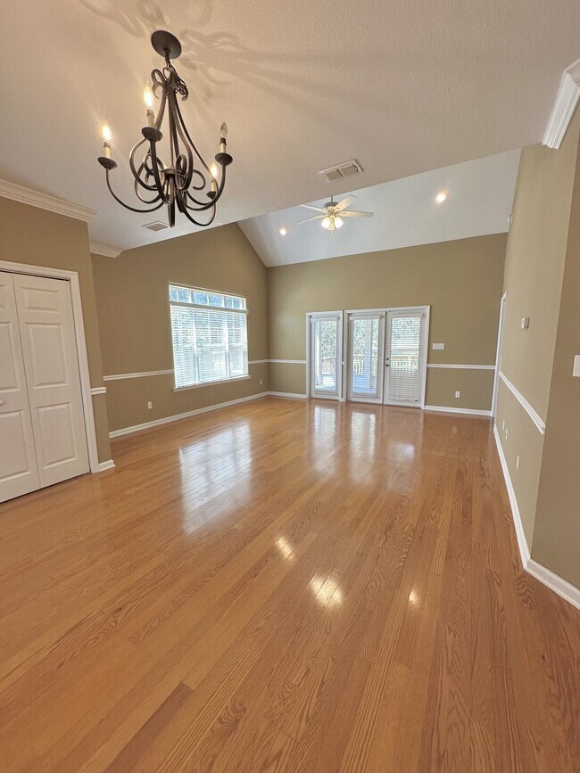 Foto del edificio - 2627 Spring Creek Hwy