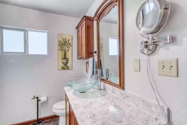Foto del edificio - 41467 Acorn Rd