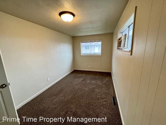 Building Photo - 2 br, 1 bath House - 310 E 400 N