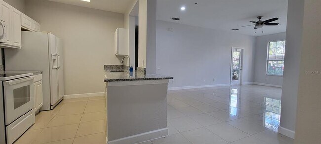 Foto del edificio - 7147 Yacht Basin Ave
