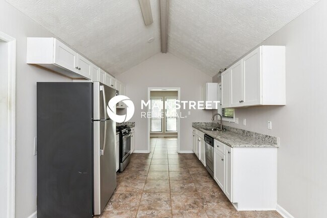 Foto del edificio - 4 Bedroom Pet-Friendly Home in Acworth, GA with Main Street Renewal