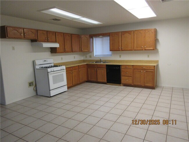 Foto del edificio - 2824 Simms Ave