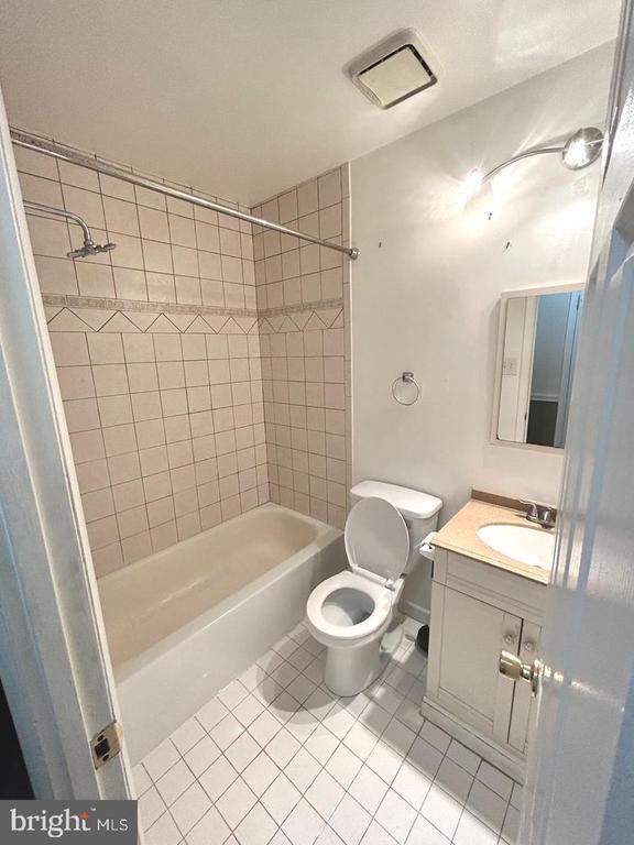 Foto del edificio - 1722 Blount Dr