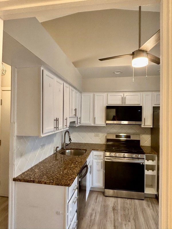 Building Photo - 16 Echo Ct