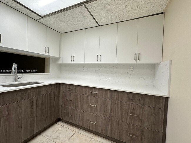 Foto del edificio - 8730 SW 133rd Avenue Rd