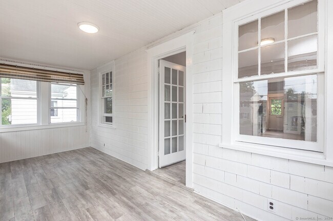 Building Photo - 48 Palmer Ave