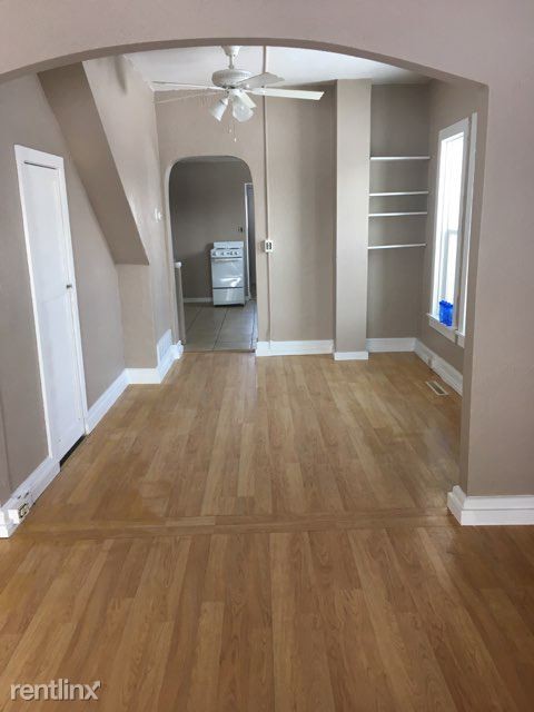 Primary Photo - 510 1/2 E Porter St