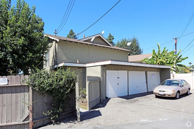 Building Photo - 12072 Cole St