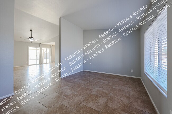 Building Photo - 1329 W Kristal Way