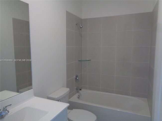 Foto del edificio - 2514 SE 29th St