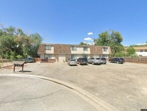 Building Photo - 3210 Diamond Ct