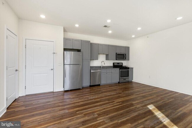 Foto del edificio - 2411 Kensington Ave