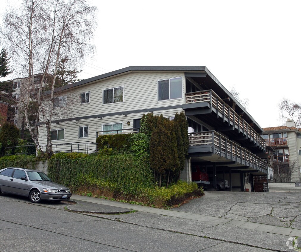 Building Photo - Taylor Highland Apartments
