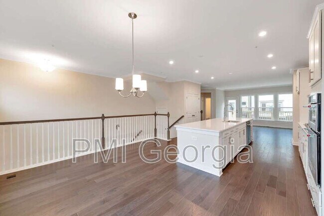 Building Photo - 1807 Brandsford St NW