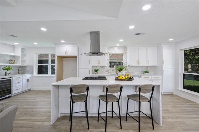 Foto del edificio - 2400 Bengal Ln