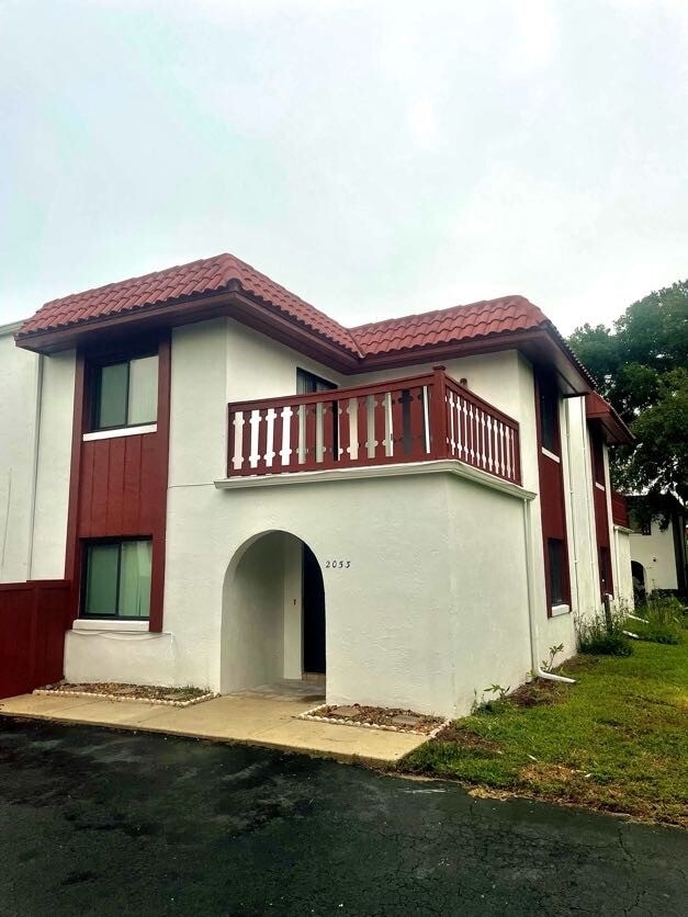 Building Photo - 2053 Oak Meadow Cir