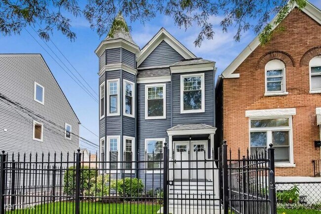 Building Photo - 2 br, 1 bath House - 1714 N Lawndale Ave