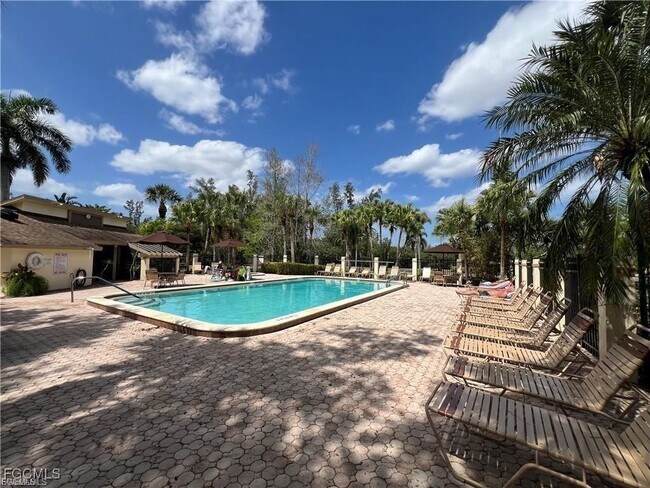 Foto del edificio - 15126 Parkside Dr