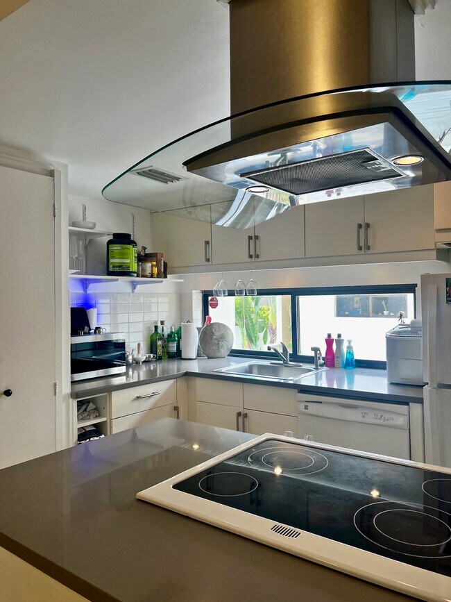 Cocina - 2956 Bird Ave