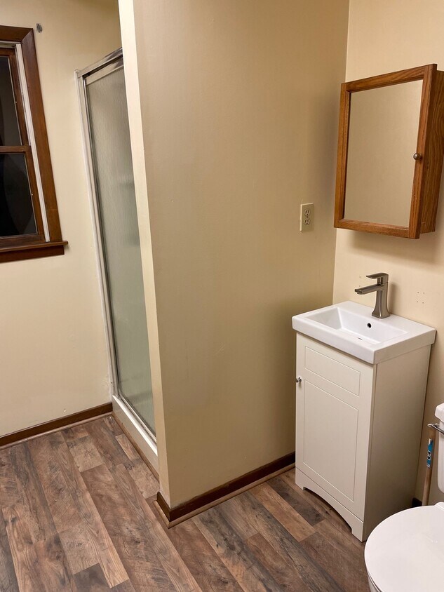 3132 West St Unit R1, Weirton, WV 26062 Apartments in Weirton, WV