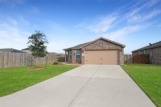 Building Photo - 1001 Strawberry Ridge Dr