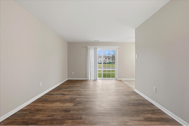 Foto del edificio - 4546 Rosemarie Dr