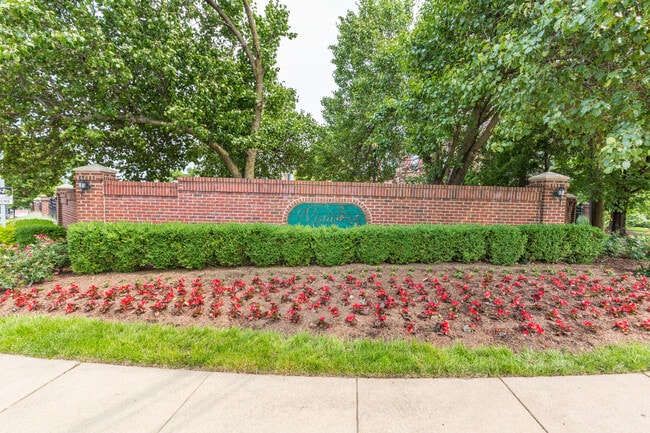 Vista Gardens, 10 minutes from DC - 4113 Windflower Way (Bowie, MD) Townhome