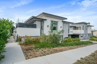 Building Photo - 151 Paseo De La Concha