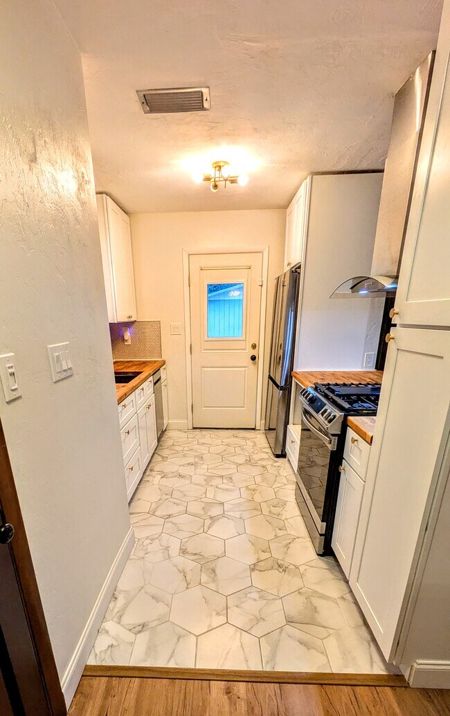 Foto del edificio - 5014 NW 29th St