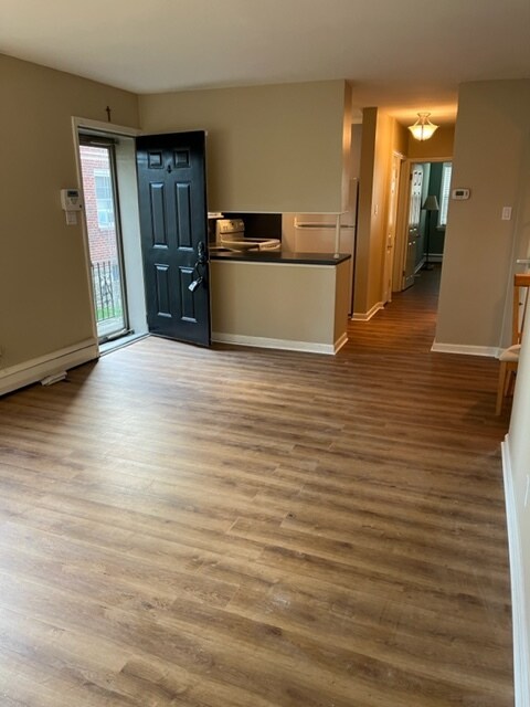 Building Photo - 4107 Woodland Ave