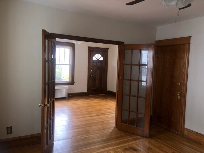 Building Photo - 54 Rodman St