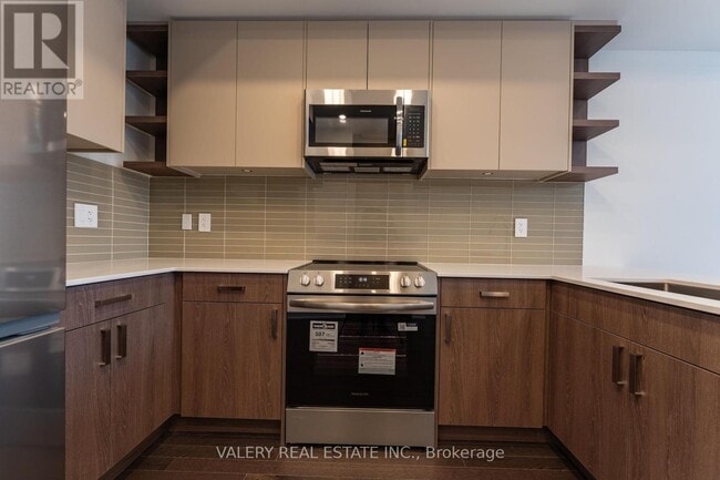 Photo du bâtiment - 18 Grn Gdns Blvd