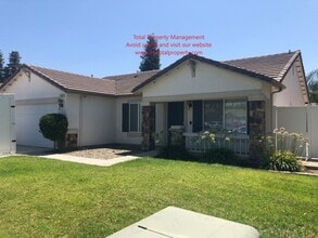 Building Photo - 1671 Cabrillo Ave