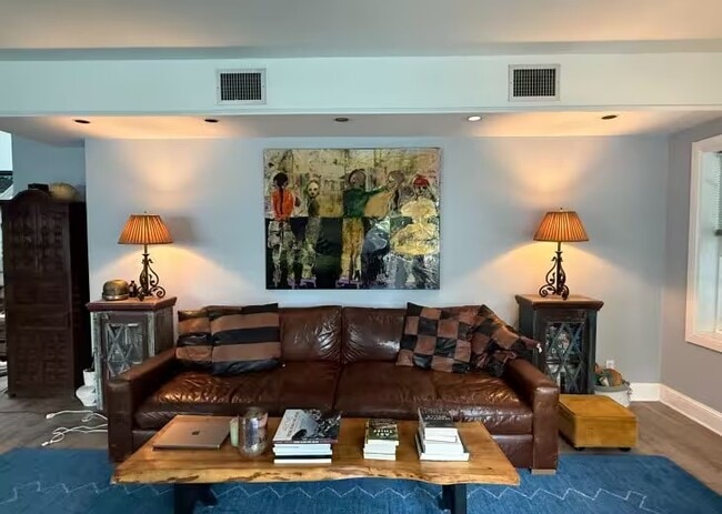 Foto del edificio - 918 Southard St