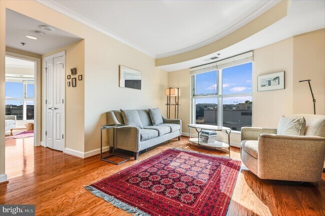 Foto del edificio - 777 7th St NW