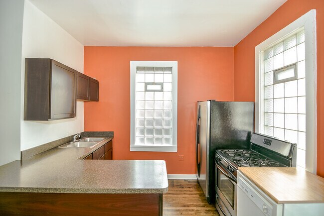 Foto del edificio - 1529 W Nelson St