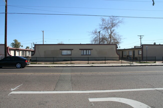 Foto del edificio - 4817 N 37th Ave