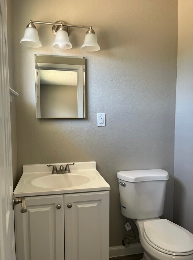 409 Dolores Dr SW, Albuquerque, NM 87121 House for Rent in