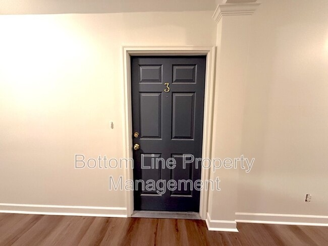Building Photo - 416 Queens Rd