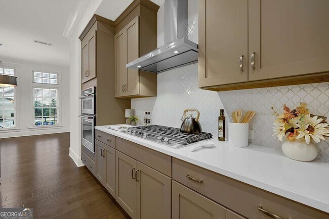 Foto del edificio - 6807 Encore Blvd