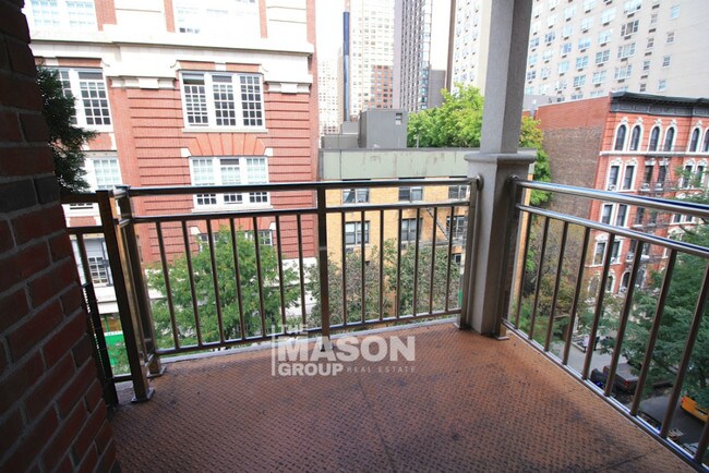 Foto del edificio - 432 E 88th St
