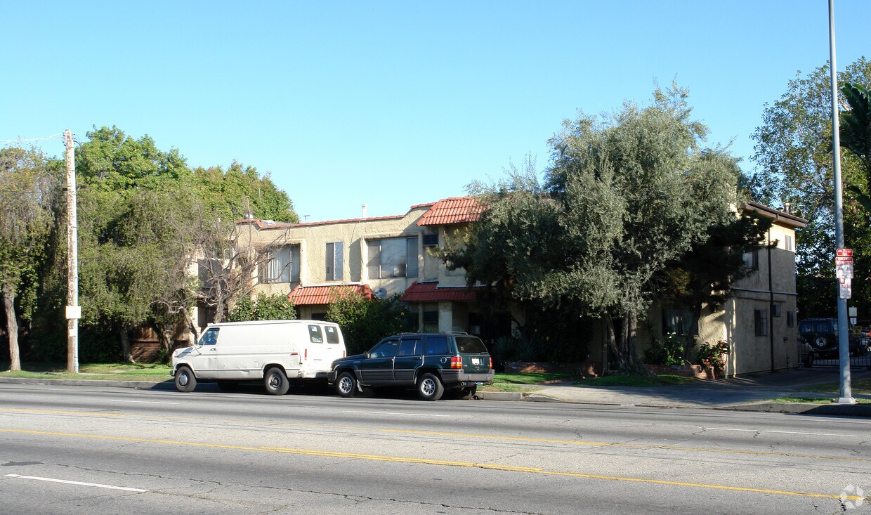 Primary Photo - 13843 Sherman Way