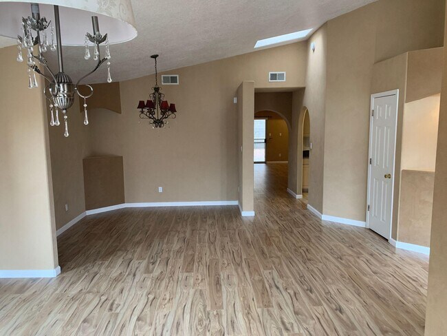 Building Photo - 13108 Calle Azul SE