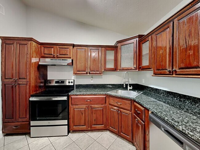 Foto del edificio - 3408 Highlawn Terrace