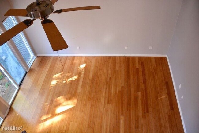 Foto del edificio - 404 Hawthorne St