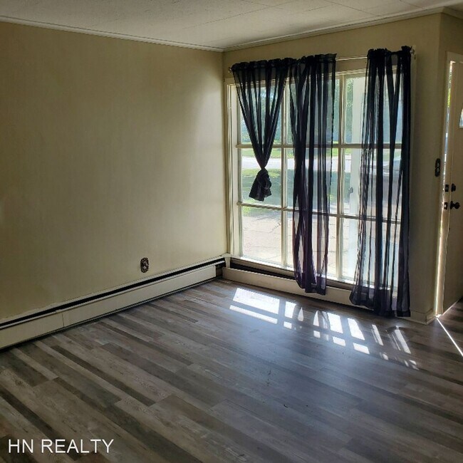 Foto del edificio - 3 br, 1 bath House - 652  BELL AVE